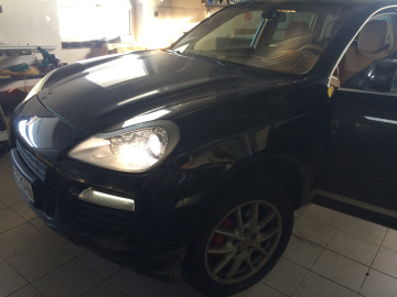 Porche%20Cayenne%202015-1.jpg